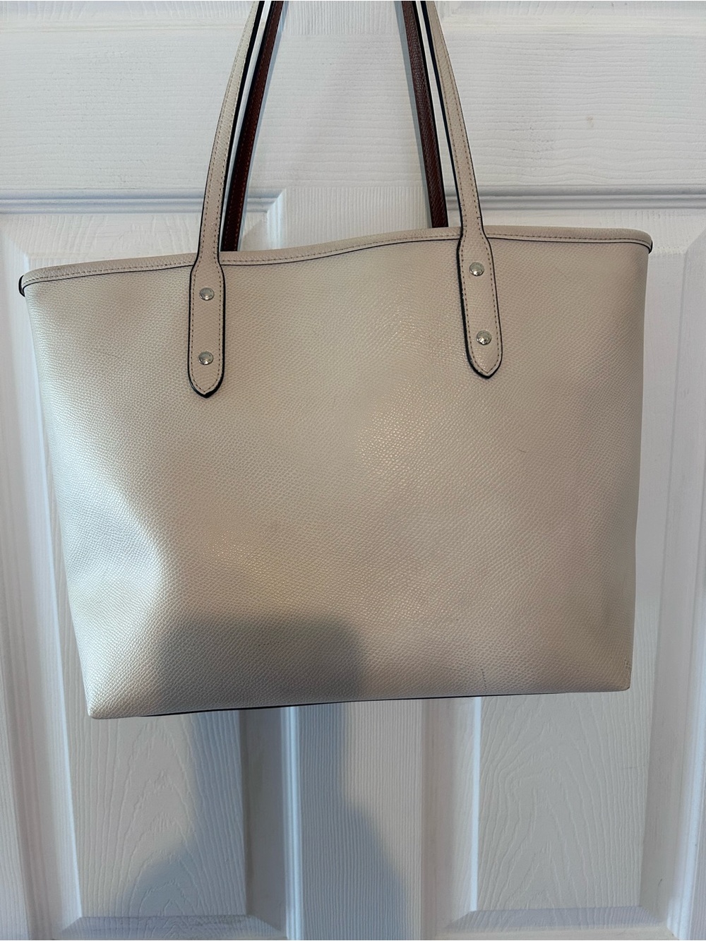 Coach x Peanuts Snoopy City Zip Tote - Picture 2 of 13